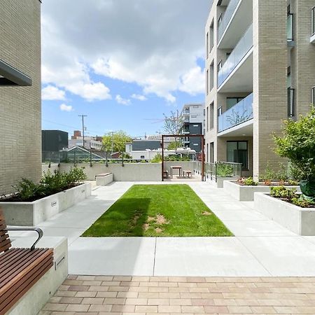 Spacious New Apartment With Working Space@Oakridge Vancouver Exteriér fotografie