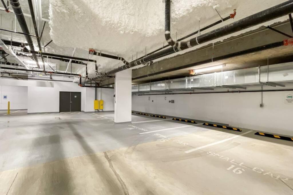 Spacious New Apartment With Working Space@Oakridge Vancouver Exteriér fotografie
